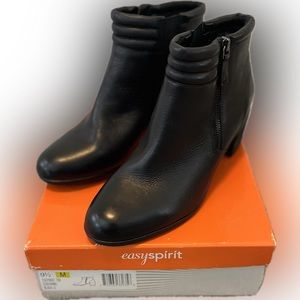 Easy Spirit Black LeatherBoots size 9 1/2